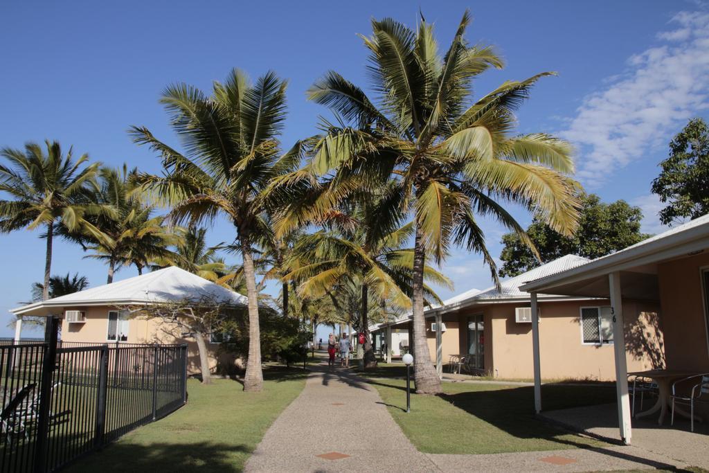 Illawong Beach Resort Mackay Extérieur photo