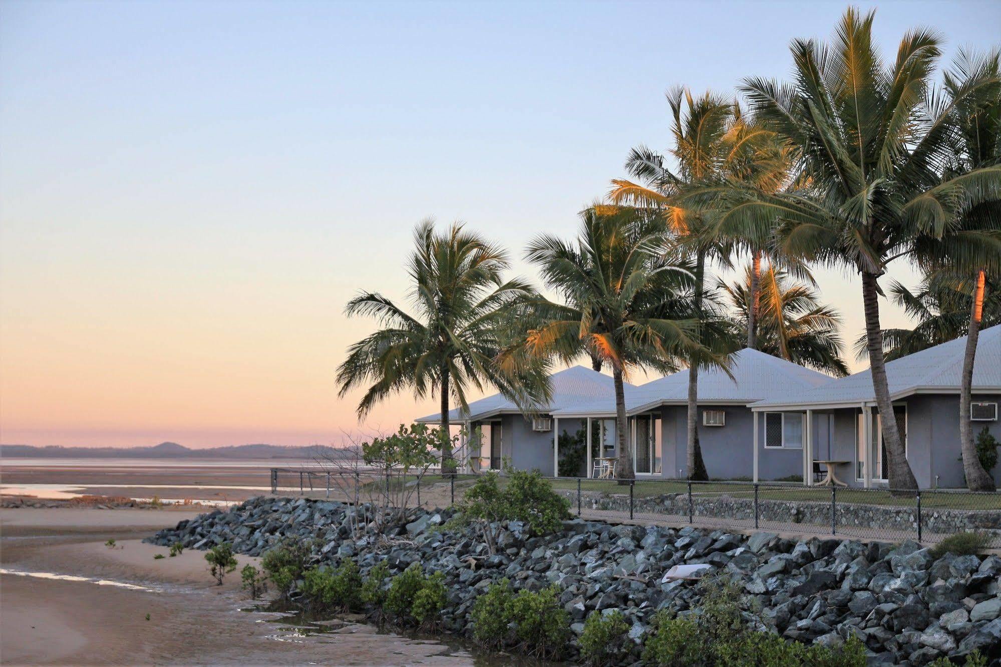 Illawong Beach Resort Mackay Extérieur photo