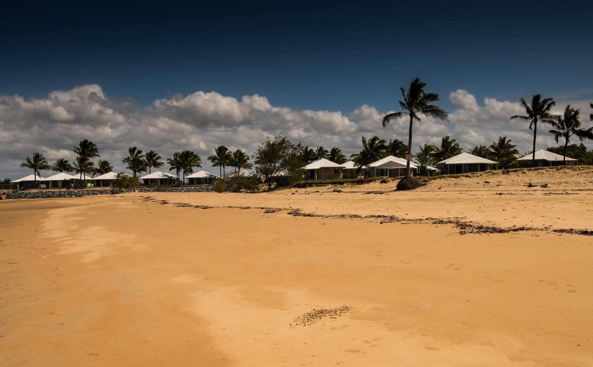 Illawong Beach Resort Mackay Extérieur photo